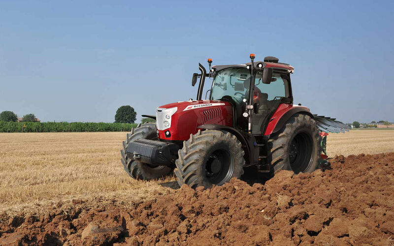 MC_RP6D_X6.4_MetallicRed_Field_Plough_001.jpg